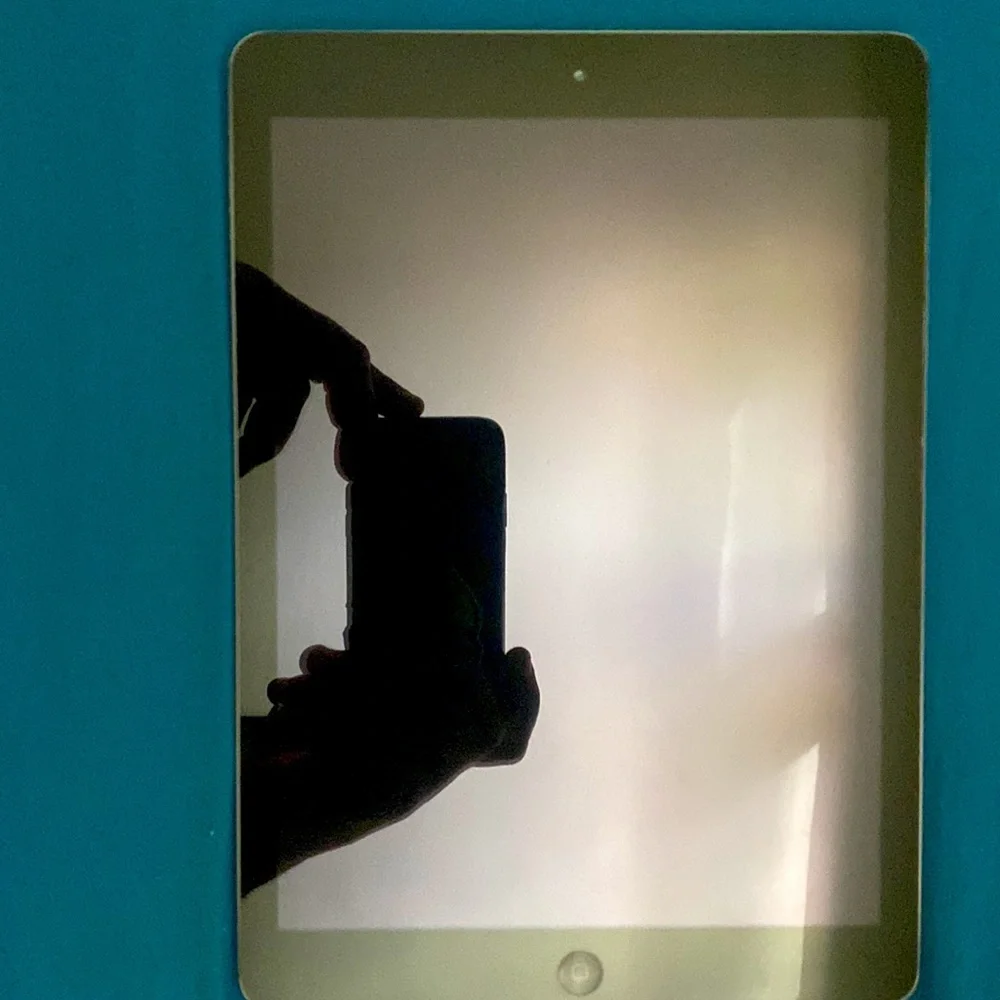 iPad Air - 2018 - 9.7” screen